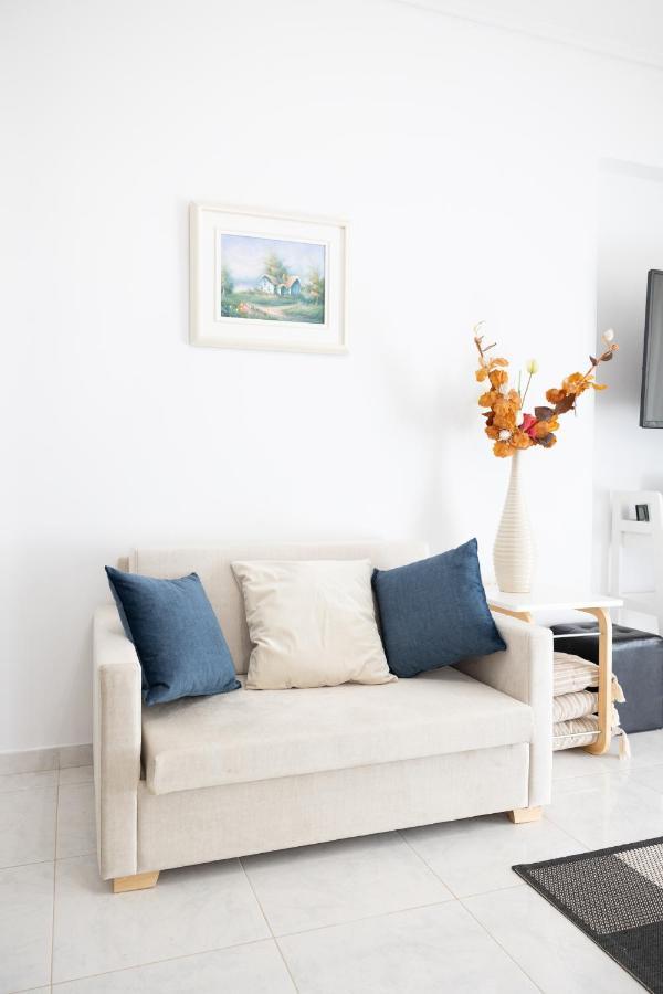 Seaside Penthouse In Kalamata Extérieur photo