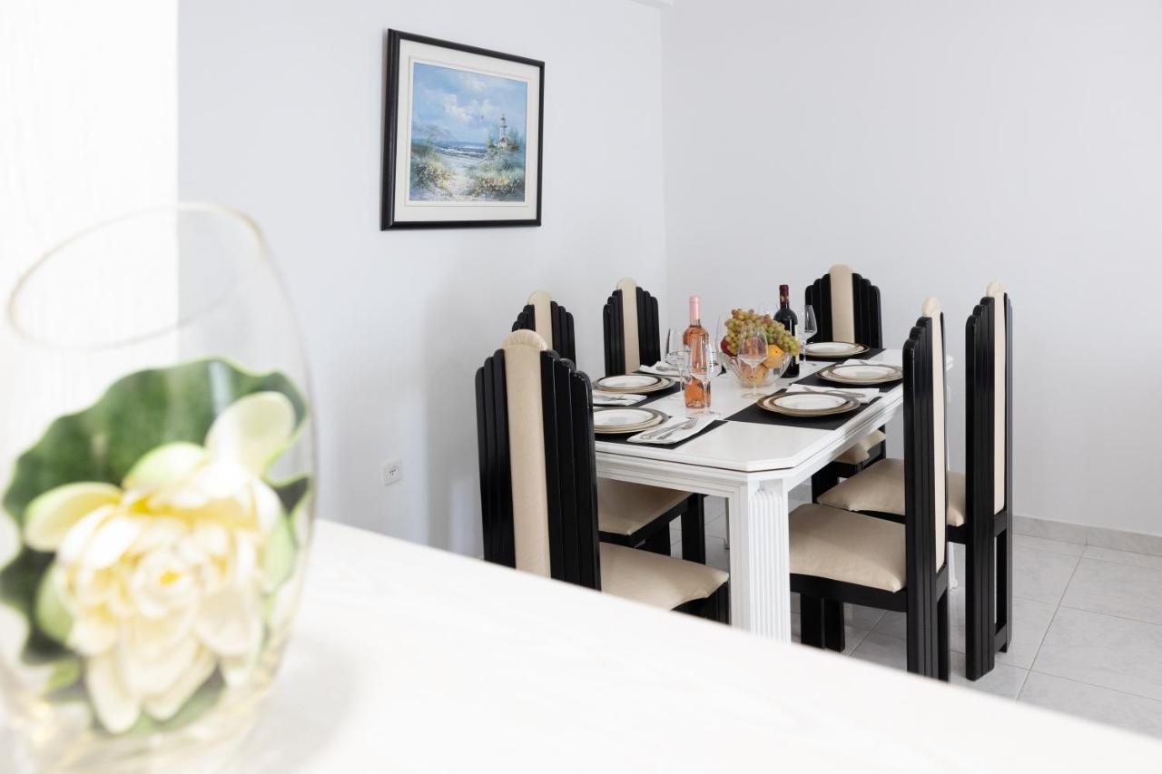 Seaside Penthouse In Kalamata Extérieur photo