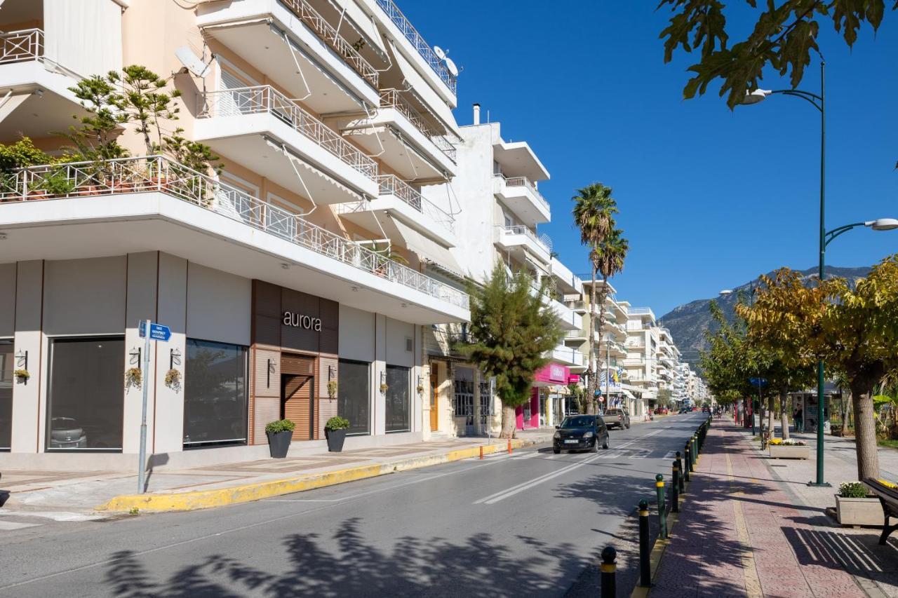 Seaside Penthouse In Kalamata Extérieur photo